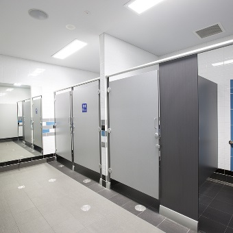 A photo of onsite bathroom and changeroom facilities at the Gold Netball Centre in Jolimont, Perth